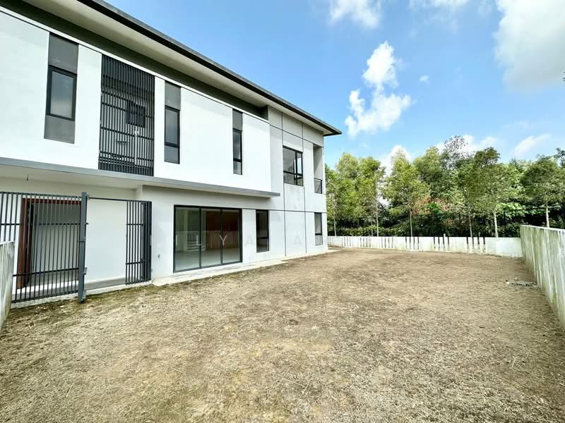 Semi-Detached House for Sale in Bandar Tropicana Aman (Telok Panglima Garang) - BILYA ARIFF - PropertyGuru.com.my
