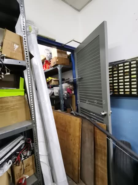 Shop / Office untuk Dijual di Seksyen 27 (Shah Alam) - Kevin Dass - Interior - PropertyGuru.com.my