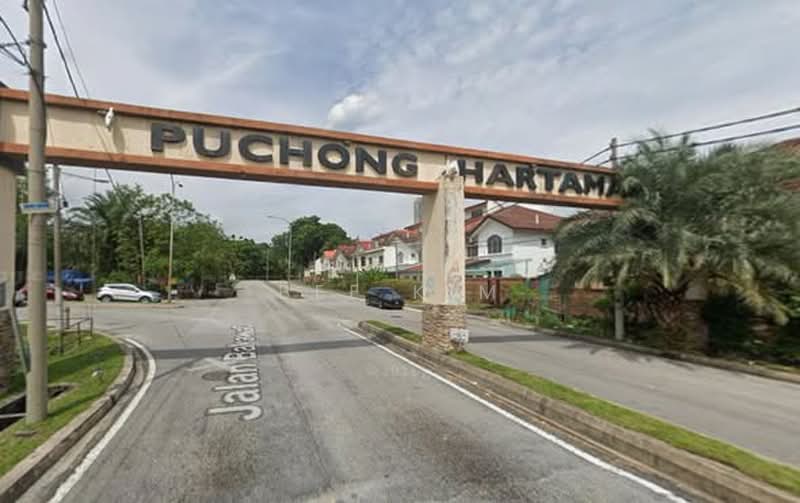 Rumah Teres untuk Dijual di Taman Puchong Hartamas (Puchong) - Bee Kim - Exterior - PropertyGuru.com.my