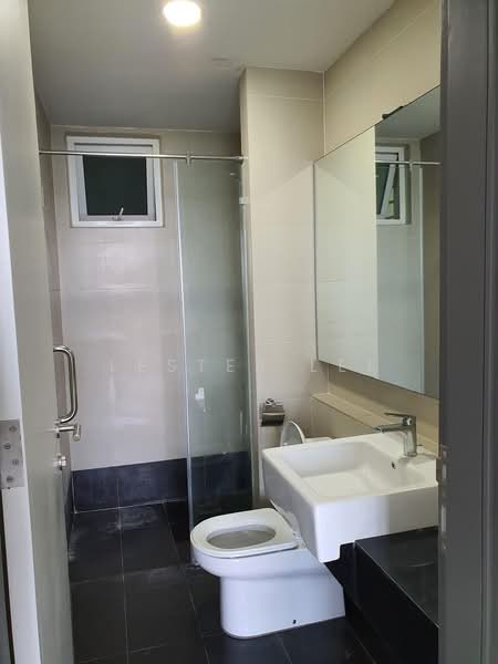 Service Residence for Sale at Tiara Mutiara 2 - Lester Lee - Bathroom - PropertyGuru.com.my