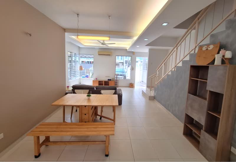 Townhouse for Sale in D'alpinia (Puchong) - Lily Siow - Living Room - PropertyGuru.com.my