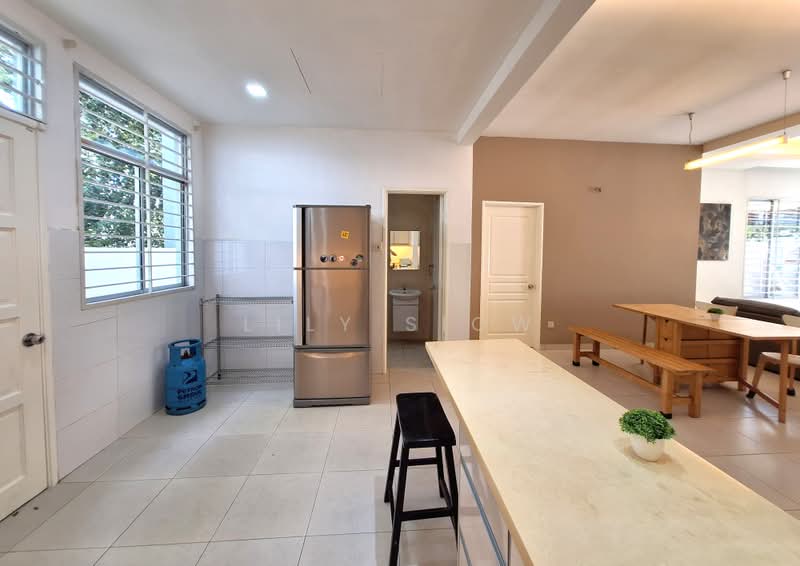 Townhouse for Sale in D'alpinia (Puchong) - Lily Siow - Kitchen - PropertyGuru.com.my