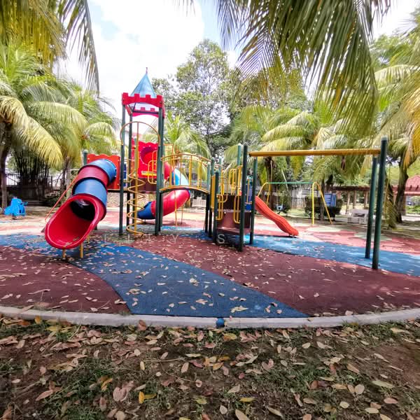 Townhouse for Sale in D'alpinia (Puchong) - Lily Siow - Exterior - PropertyGuru.com.my