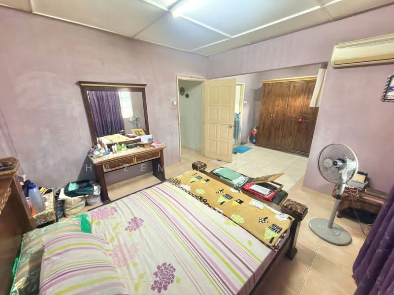 Rumah Teres 2.5-Tingkat untuk Dijual di Seksyen 17 (Petaling Jaya) - Hazeman Omar - Bedroom - PropertyGuru.com.my