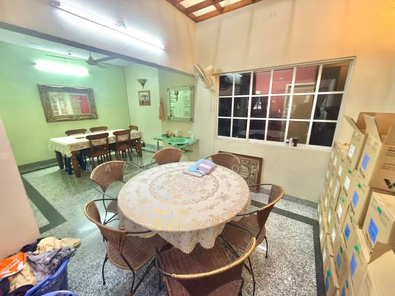 Rumah Teres 2.5-Tingkat untuk Dijual di Seksyen 17 (Petaling Jaya) - Hazeman Omar - Dining Room - PropertyGuru.com.my