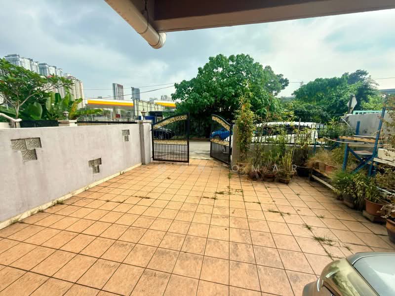 Rumah Teres 2.5-Tingkat untuk Dijual di Seksyen 17 (Petaling Jaya) - Hazeman Omar - Exterior - PropertyGuru.com.my