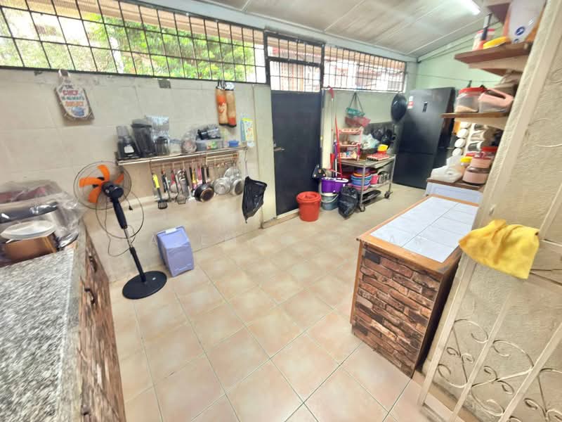 Rumah Teres 2.5-Tingkat untuk Dijual di Seksyen 17 (Petaling Jaya) - Hazeman Omar - Kitchen - PropertyGuru.com.my