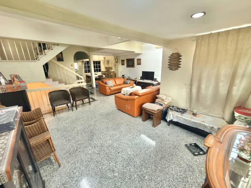 Rumah Teres 2.5-Tingkat untuk Dijual di Seksyen 17 (Petaling Jaya) - Hazeman Omar - Living Room - PropertyGuru.com.my