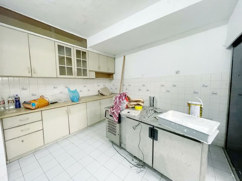 Rumah Teres 2-Tingkat untuk Dijual di Bandar Menjalara (Kuala Lumpur) - Valerie Ng - Kitchen - PropertyGuru.com.my