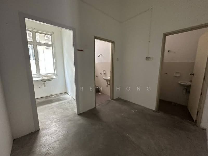 Shop / Office untuk Disewa di Taman Desa Tebrau (Tebrau) - Darren Hong - Interior - PropertyGuru.com.my