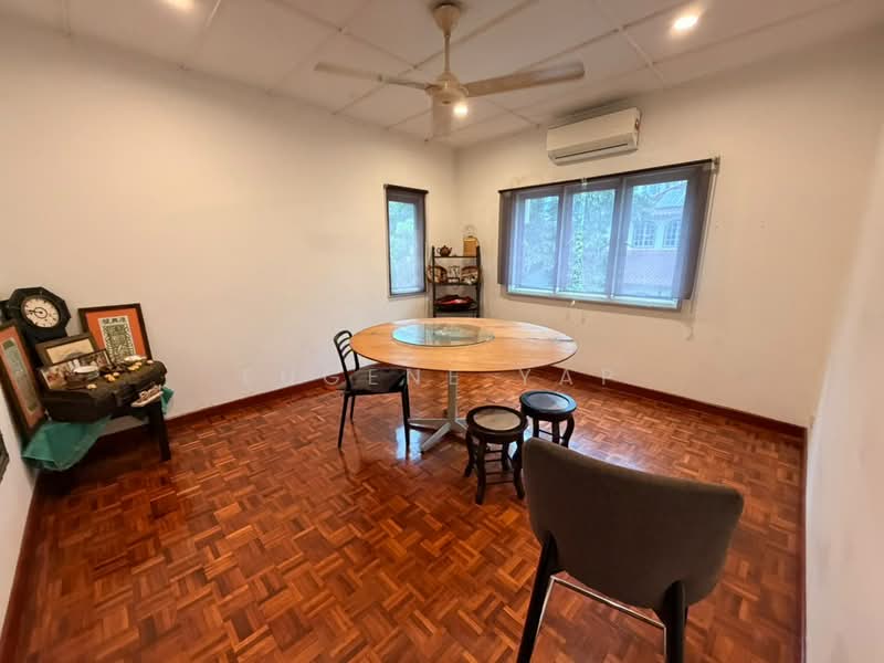 Bungalow House untuk Dijual di Taman Yarl (Jalan Klang Lama (Old Klang Road)) - Eugene Yap - PropertyGuru.com.my
