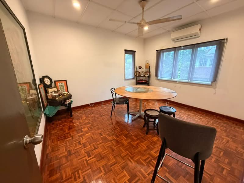 Bungalow House untuk Dijual di Taman Yarl (Jalan Klang Lama (Old Klang Road)) - Eugene Yap - PropertyGuru.com.my