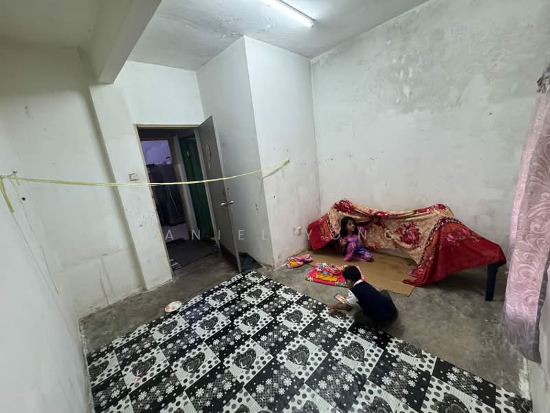 Flat for Sale at Taman Desa Idaman - Daniel Yong - Interior - PropertyGuru.com.my