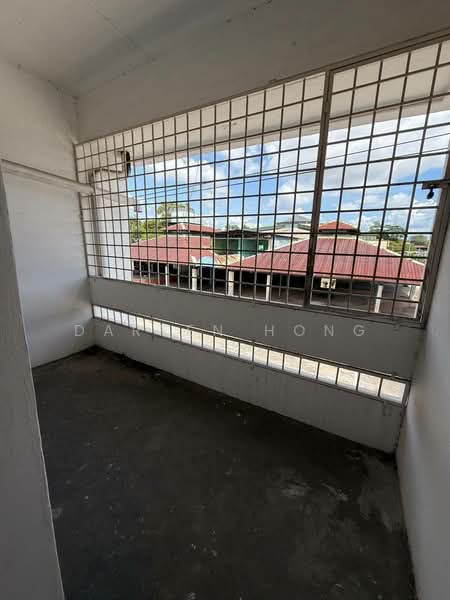 Shop / Office for Rent in Taman Johor Jaya (Johor Bahru) - Darren Hong - Balcony - PropertyGuru.com.my