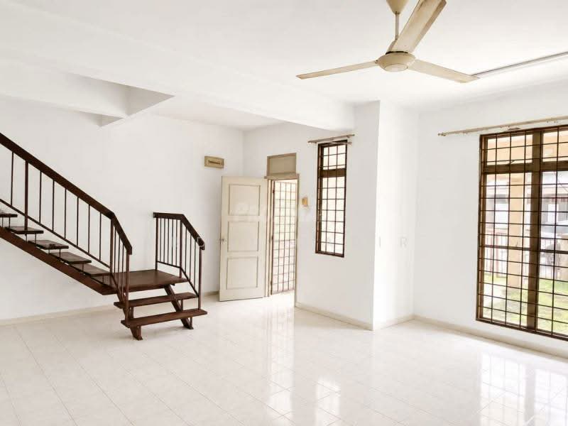Rumah Teres 2-Tingkat untuk Dijual di Taman Lestari Putra (Seri Kembangan) - Abdul Qadir - PropertyGuru.com.my