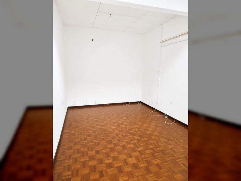 Rumah Teres 2-Tingkat untuk Dijual di Taman Lestari Putra (Seri Kembangan) - Abdul Qadir - PropertyGuru.com.my