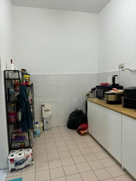 Rumah Teres 2-Tingkat untuk Dijual di Ukay Perdana (Ulu Kelang) - Izzah Alias - Kitchen - PropertyGuru.com.my