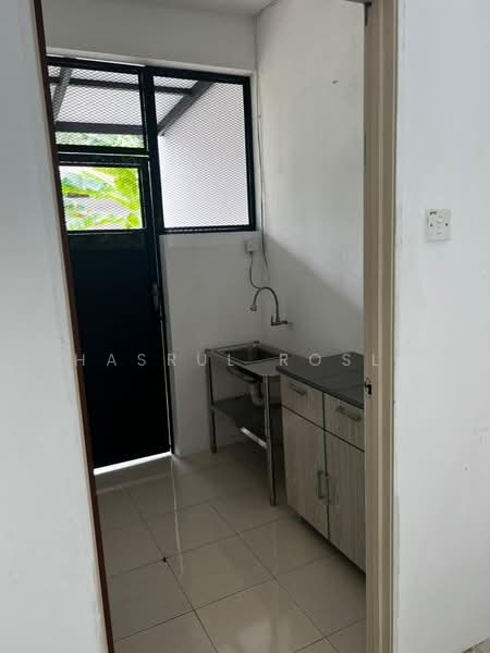Semi-Detached House for Sale in Alor Setar (Kedah) - Hasrul Rosli - Kitchen - PropertyGuru.com.my