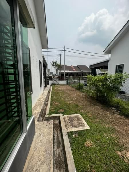 Semi-Detached House for Sale in Alor Setar (Kedah) - Hasrul Rosli - Exterior - PropertyGuru.com.my