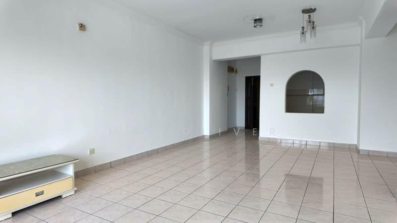 Condominium for Sale at Vista Komanwel C - Mak Oliver - Living Room - PropertyGuru.com.my