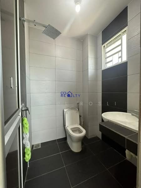 Bungalow House for Sale in Jitra (Kedah) - Hasrul Rosli - Bathroom - PropertyGuru.com.my