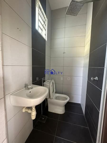Bungalow House for Sale in Jitra (Kedah) - Hasrul Rosli - Bathroom - PropertyGuru.com.my