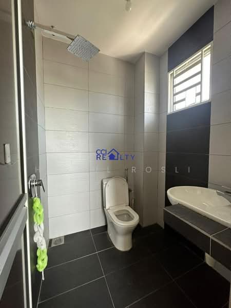 Bungalow House for Sale in Jitra (Kedah) - Hasrul Rosli - Bathroom - PropertyGuru.com.my