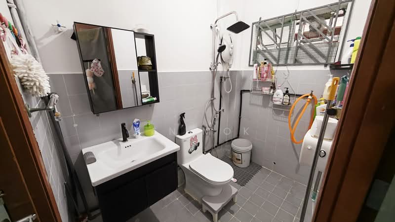 Semi-Detached House for Sale in Bandar Country Homes (Rawang) - Ben Mok - Bathroom - PropertyGuru.com.my