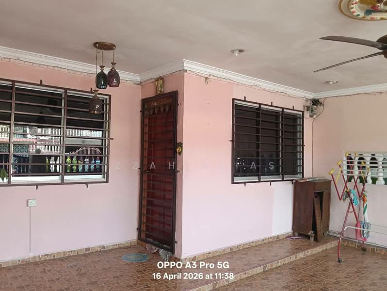 Rumah Teres 1-Tingkat untuk Dijual di Balakong (Cheras) - Izzah Alias - Exterior - PropertyGuru.com.my
