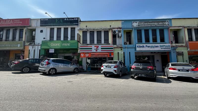 Shop for Sale in Seksyen 3 (Bangi) - Ang Yi Quan - Exterior - PropertyGuru.com.my