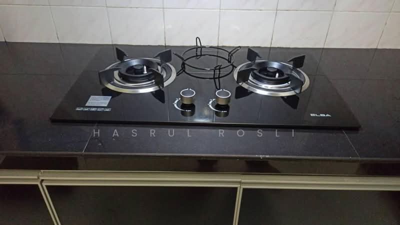2-storey Terraced House for Sale in Taman Tunku Sarina (Bandar Darulaman) - Hasrul Rosli - Kitchen - PropertyGuru.com.my