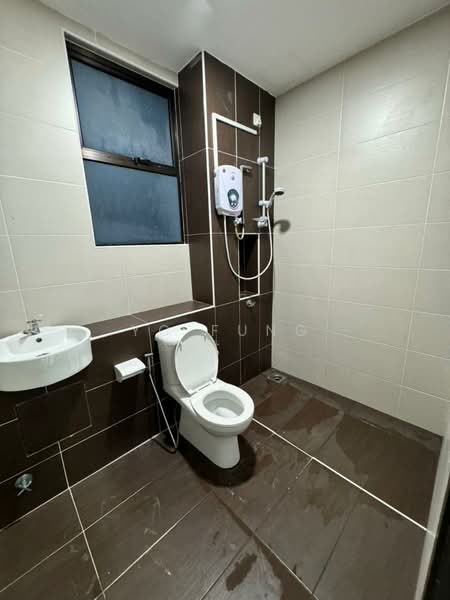 Rumah Teres 2-Tingkat untuk Disewa di Permas Jaya (Johor Bahru) - YC Fung - Bathroom - PropertyGuru.com.my