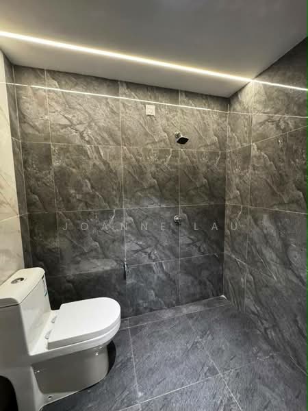 2-storey Terraced House for Sale in Taman Pelangi (Parit Jawa) - Joanne Lau - Bathroom - PropertyGuru.com.my