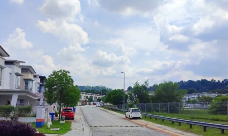 Cluster House for Sale in Sunway Alam Suria (Shah Alam) - Fifi Natasya - Exterior - PropertyGuru.com.my