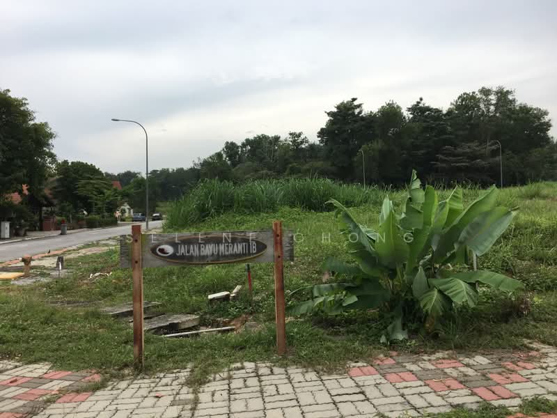 Tanah Kediaman untuk Dijual di Bayu Lakehomes (Mantin) - Selene Chong - Exterior - PropertyGuru.com.my