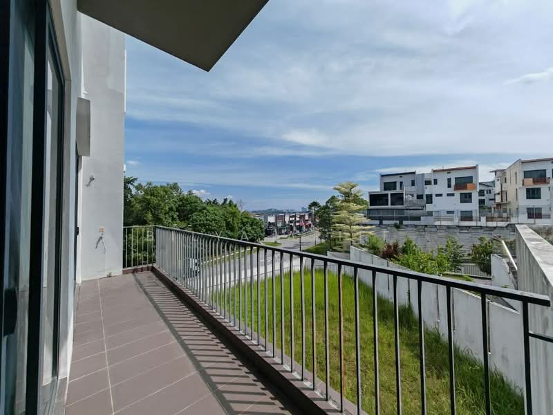 Rumah Berkembar untuk Dijual di Bandar Sungai Long (Selangor) - BILYA ARIFF - Balcony - PropertyGuru.com.my