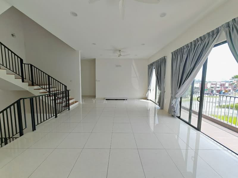 Rumah Berkembar untuk Dijual di Bandar Sungai Long (Selangor) - BILYA ARIFF - Living Room - PropertyGuru.com.my