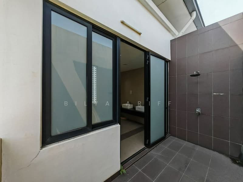 Rumah Berkembar untuk Dijual di Bandar Sungai Long (Selangor) - BILYA ARIFF - PropertyGuru.com.my