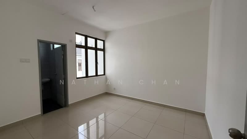 Rumah Teres 2-Tingkat untuk Dijual di Taman Mutiara Rini (Skudai) - Nathan Chan - PropertyGuru.com.my