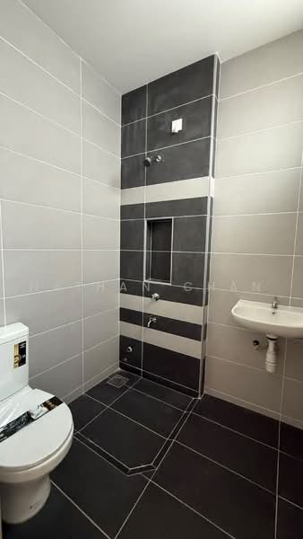 Rumah Teres 2-Tingkat untuk Dijual di Taman Mutiara Rini (Skudai) - Nathan Chan - PropertyGuru.com.my