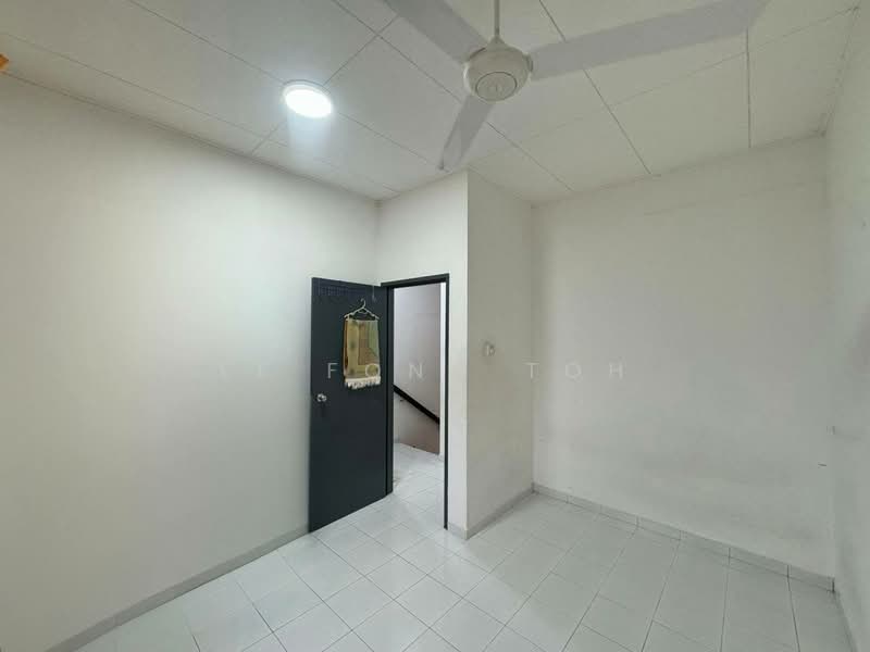 2-storey Terraced House for Sale in Mutiara Rini (Skudai) - Ee Fong Toh - Interior - PropertyGuru.com.my