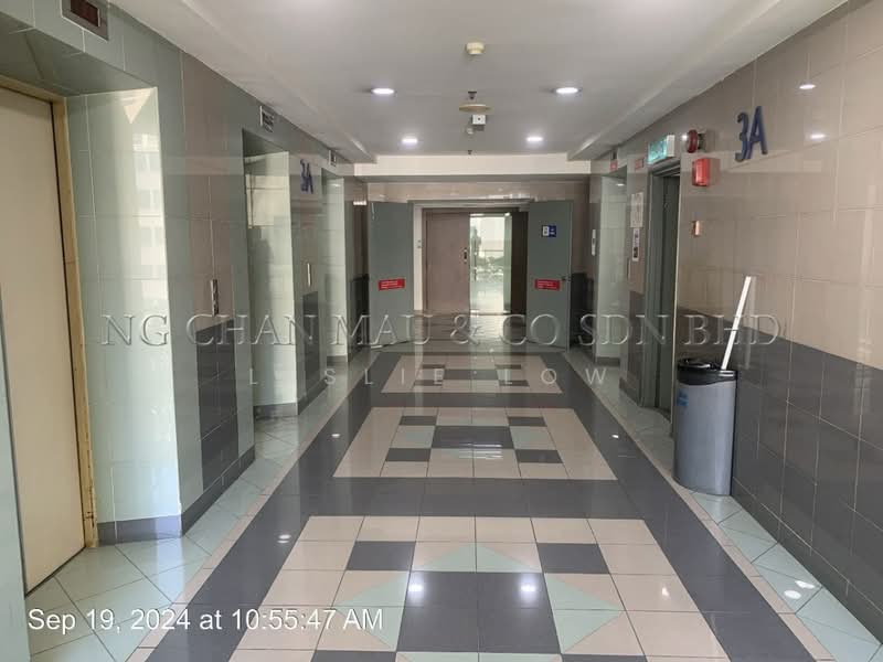 Office for Sale in Kelana Jaya (Petaling Jaya) - Leslie Low - Corridor - PropertyGuru.com.my