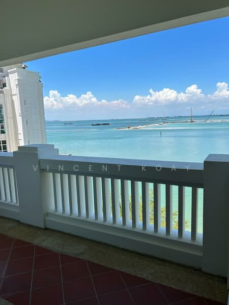 Kediaman Servis untuk Disewa di Straits Quay (The Suites at Waterside) - Vincent Koay - Balcony - PropertyGuru.com.my