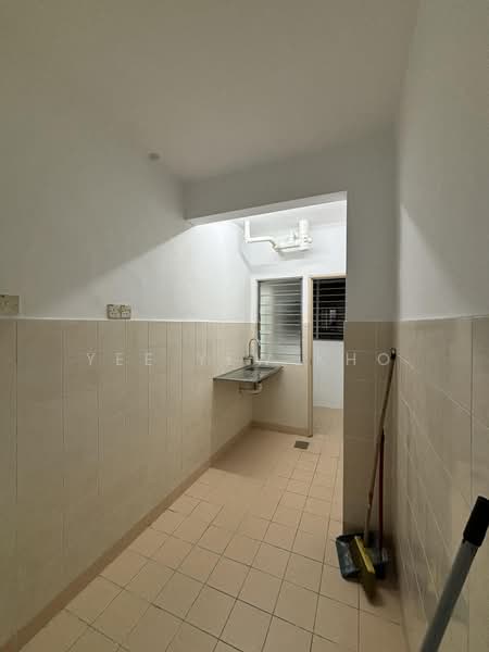 Service Residence for Rent at Suria Kinrara - Yee Yew Kho - Kitchen - PropertyGuru.com.my