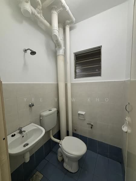 Service Residence for Rent at Suria Kinrara - Yee Yew Kho - Bathroom - PropertyGuru.com.my