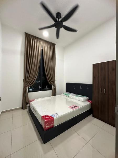 Kediaman Servis untuk Disewa di B11 Parkland Residence - Serena Lee - Bedroom - PropertyGuru.com.my