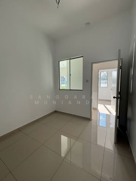Rumah Berkembar untuk Dijual di Rumah Berkembar Setingkat Di Selama Perak (Simpang) - Sanggaran Muniandy - Interior - PropertyGuru.com.my