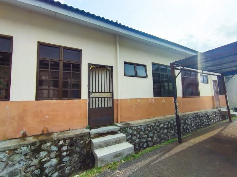 1-storey Terraced House for Sale in Bahau (Negeri Sembilan) - Azrul Othman - Exterior - PropertyGuru.com.my