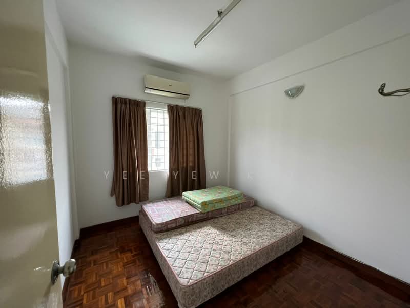 Pangsapuri untuk Disewa di Seri Kasturi - Yee Yew Kho - Bedroom - PropertyGuru.com.my
