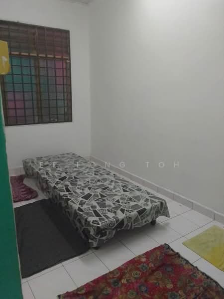 Rumah Teres 1-Tingkat untuk Dijual di Taman Puteri Wangsa (Ulu Tiram) - Ee Fong Toh - Bedroom - PropertyGuru.com.my